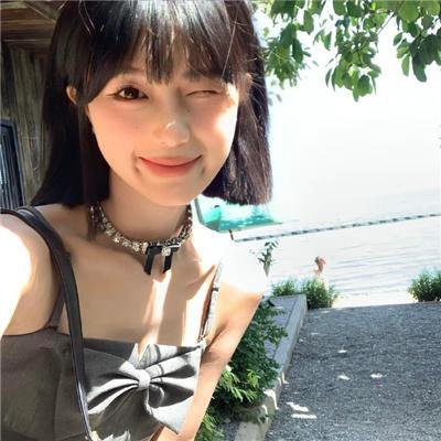 当四叶草碰上剑尖时粤语